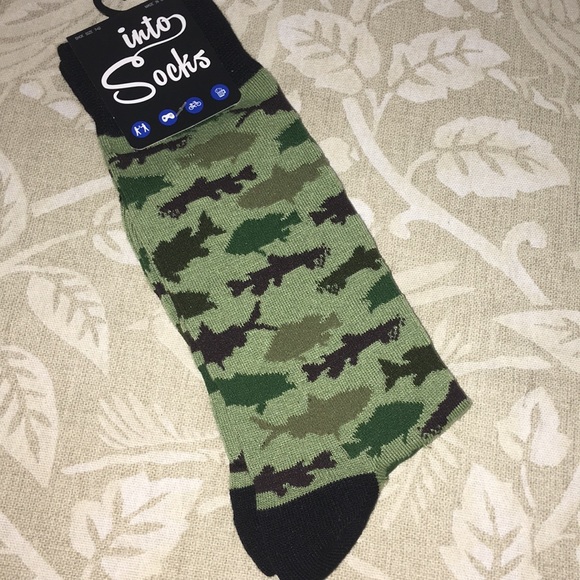 Into Socks Mens Fish Socks Shoe Size 7-12 - Picture 1 of 3